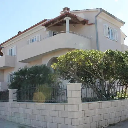 In With Sea View, Balcony, Air Conditioning, Wi-fi Appartamento *