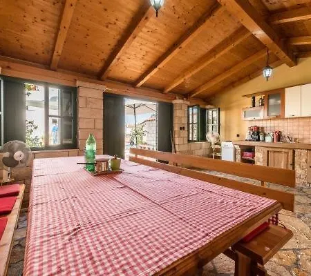 In With Sea View, Balcony, Air Conditioning, Wi-fi Appartamento
