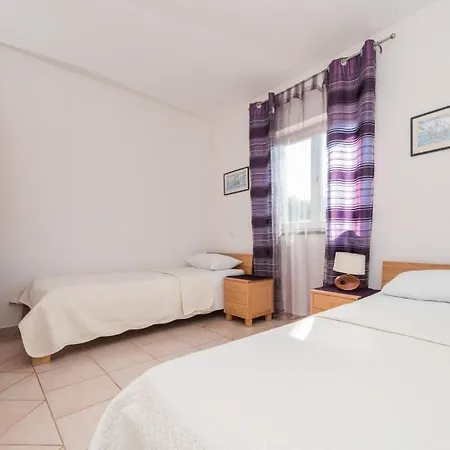 In With Sea View, Balcony, Air Conditioning, Wi-fi Apartment *